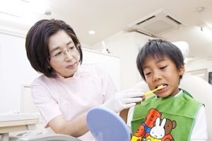 伏見区の桃山白石歯科医院